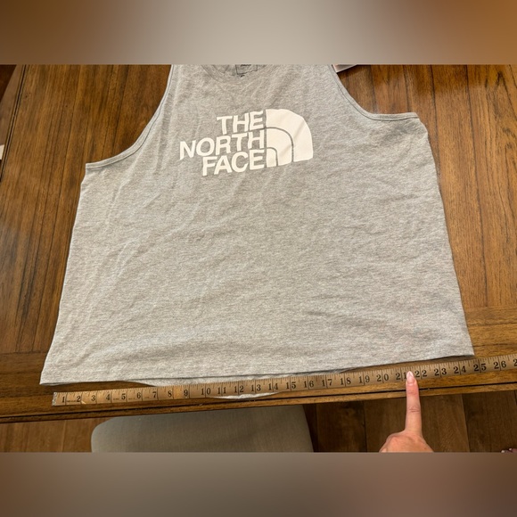 2X Top 🩶 - Picture 2 of 4